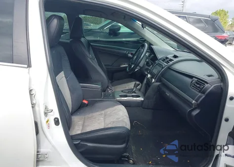 2014 Toyota Camry Se z USA, uszkodzony, nr VIN 4T1BF1FK4EU314056